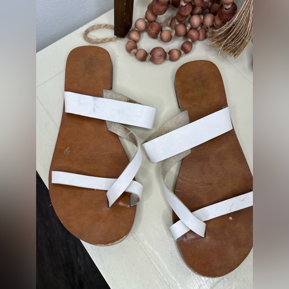 Mossimo White Slip On Sandals